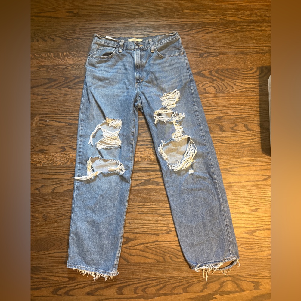 94 Baggy Levi’s Distressed size 10 30 Baggy